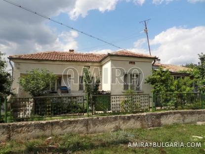 Cheap house with big plot 2