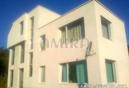 Furnished sea view house in Varna