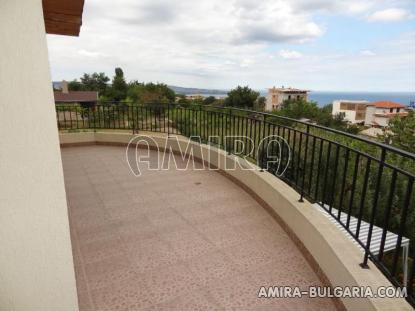 Furnished sea view villa in Varna 10