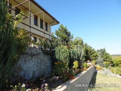 Sea view house with beautiful garden 4
