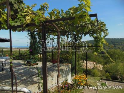 Sea view house with beautiful garden 10