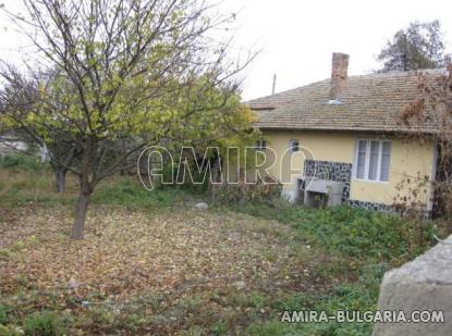 Furnished country house in Bulgaria 4