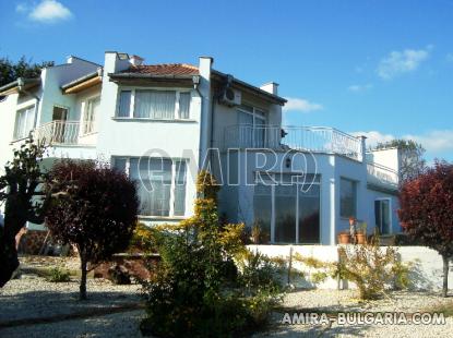 Spacious sea view house in Varna