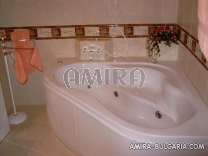 Reconstructed house in Balchik bath tub