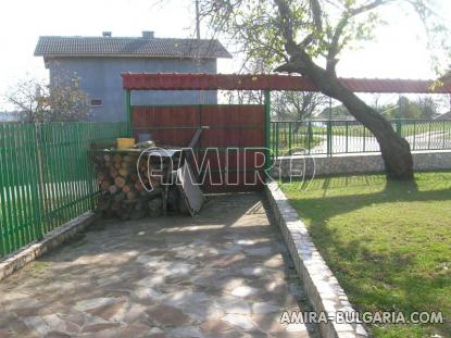 Renovated house next to Dobrich parking lot