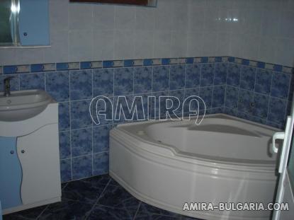 House in Bulgaria near a lake bath tub
