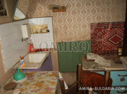 House with garage 48 km from the beach room room 6