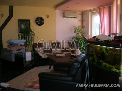 Furnished house next to Varna living room 3