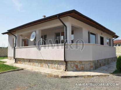 New 3 bedroom house next to a lake front 2