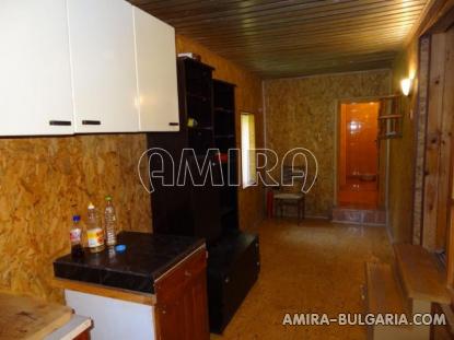 New 4 bedroom house 8 km from the beach back