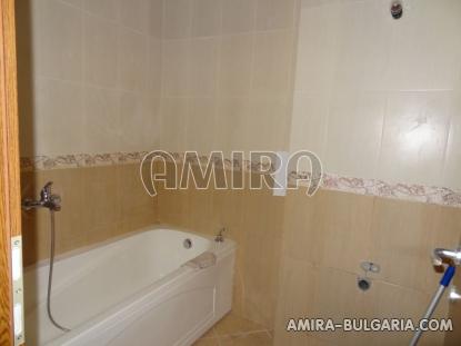 Sea view apartments in Balchik bath tub