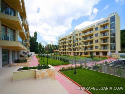 Apartments next to the Botanic Garden complex