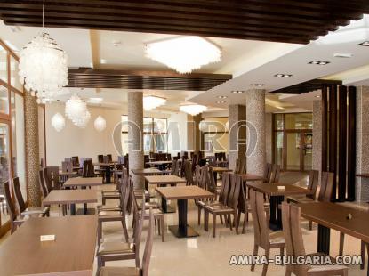 Furnished apartments in Golden Sands restaurant