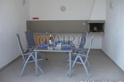 Sea view apartments 400 m from the beach side