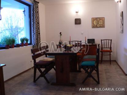 Furnished villa near the Botanic Garden dining room
