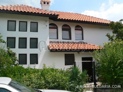 Furnished villa near the Botanic Garden front 1